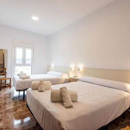 Hostal La Via Verde Sarrión エクステリア 写真