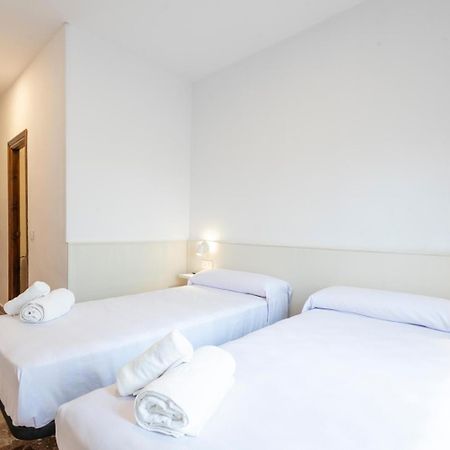 Hostal La Via Verde Sarrión エクステリア 写真